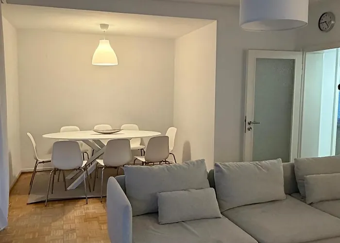 Apartament 4-zimmer-wohnung Mit Garten In Hamburg-wandsbek Hamburg